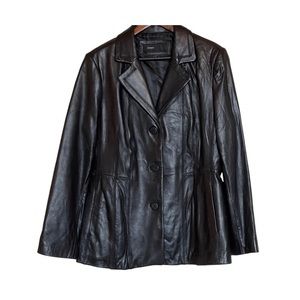 AVANTI Women’s Black Leather Jacket Large